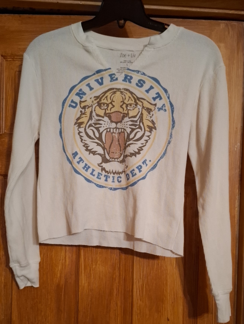 Zoe + Liv Cream Waffle Knit Tiger Graphic Sweatshirt